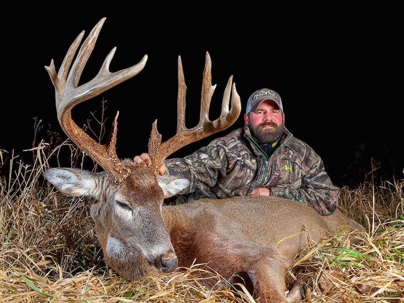 Hunts for trophy deer