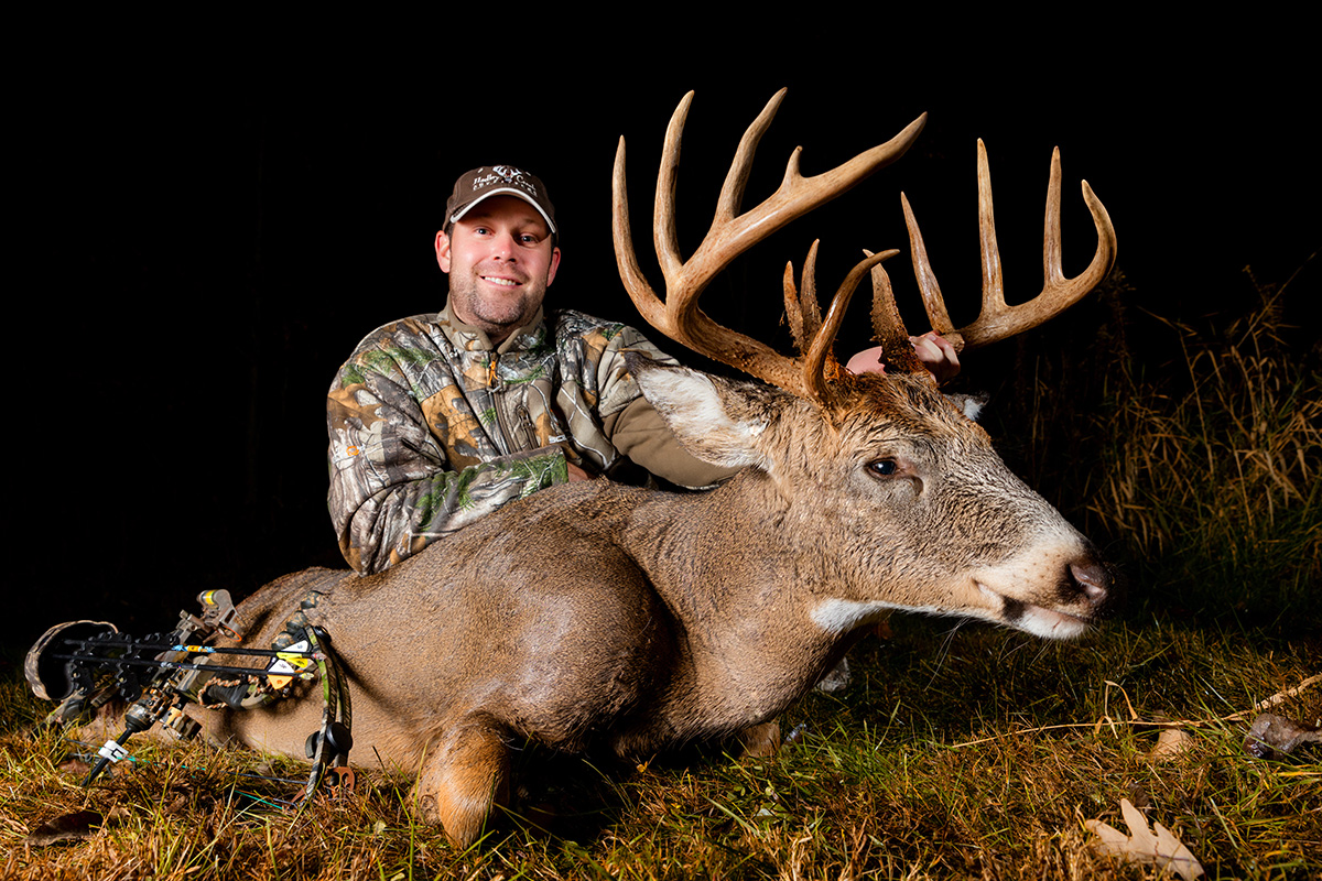 Guided trophy deer hunt